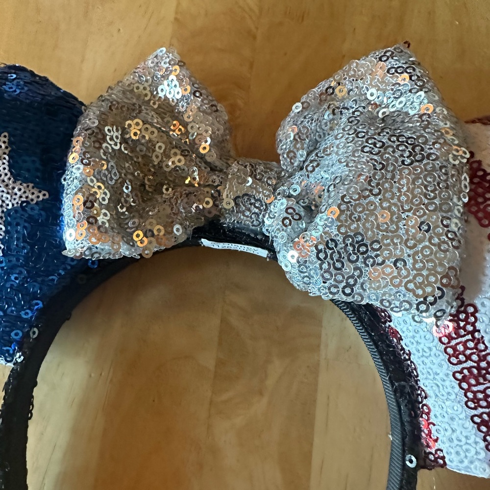 Disney American Flag Ears ๐บ๐ธ - Picture 3 of 5